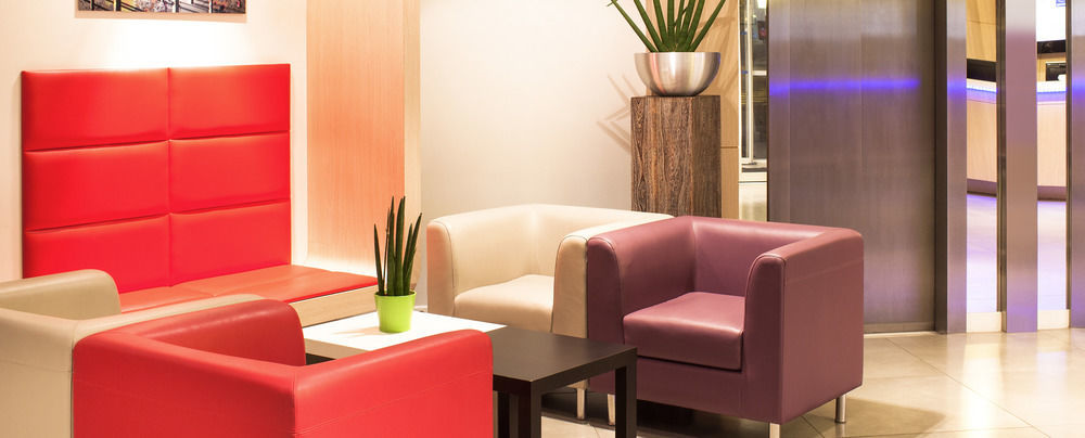 Novotel Nantes Centre Bord De Loire Exterior foto